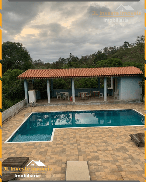 Chácara à venda em Itu, Chácaras Berro D'Água, com 4 quartos, com 2600 m²